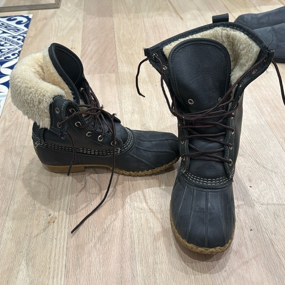 LINED LL BEAN BOOTS - well worn condition